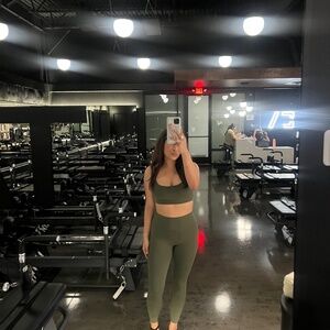 Meet your Posher, Juana